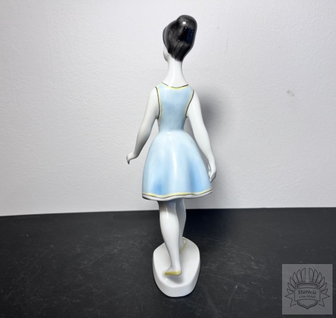 Figurka "Kobieta z lat 60" Hollohaza Węgry