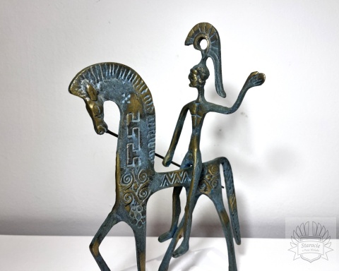 Figurka jeździec "Hippeis" Starożytna Grecja- mosiądz patynowany