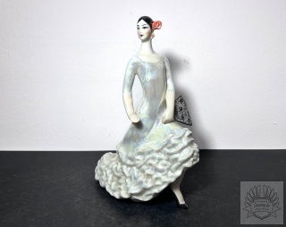 Figurka kobieta, tancerka flamenco- Ceramika Kijów