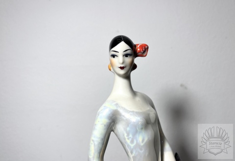 Figurka kobieta, tancerka flamenco- Ceramika Kijów