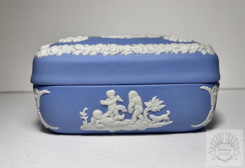 Puzderko szkatułka Wedgwood Blue Jasperware