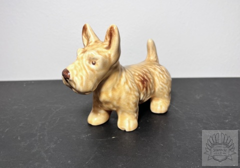 Figurka Sylvac pies rasa Terrier Szkocki