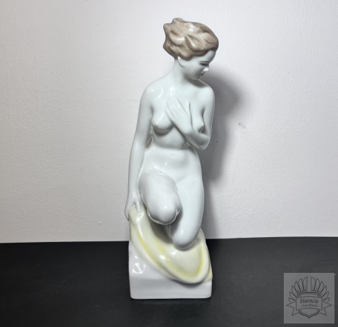 Figurka kobieta Hollohaza- Akt w stylu Art Deco