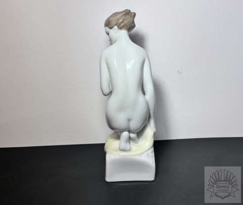 Figurka kobieta Hollohaza- Akt w stylu Art Deco