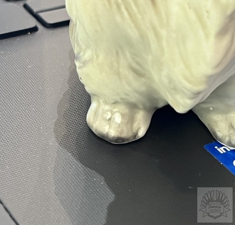 Figurka pies rasy Skye Terrier.