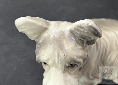 Figurka pies rasy Skye Terrier.